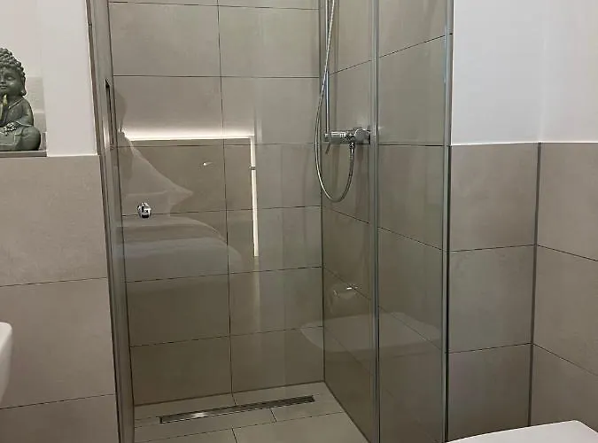 Vorgebirgsblick Ruhige Gaestezimmer Mit Self-check-in Hotel *