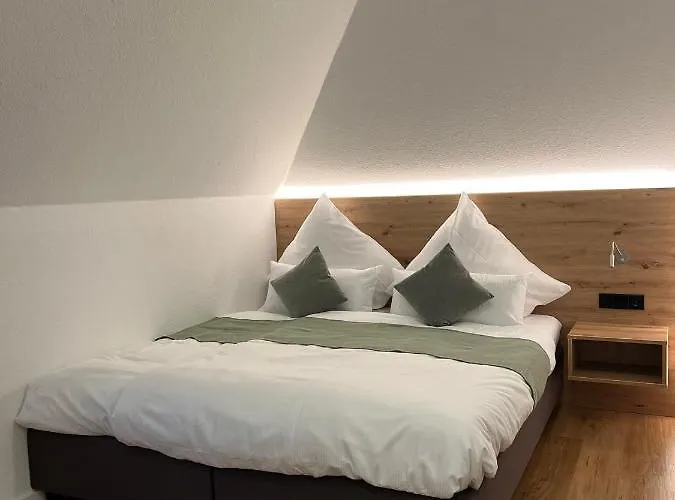 Hotel Vorgebirgsblick Ruhige Gaestezimmer Mit Self-check-in Bornheim (Rheinland)